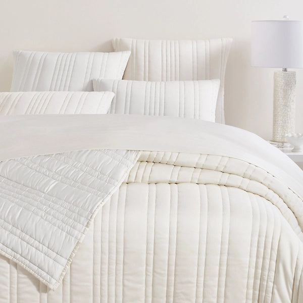Discounted duvet covers during holiday sales like Christmas, Black Friday, and Cyber MondayPine Cone Hill Blissful Bamboo Pearl/Silver Quilt Discounted duvet covers during holiday sales like Christmas, Black Friday, and Cyber MondayPine Cone Hill Blissful Bamboo Pearl/Silver Quilt
