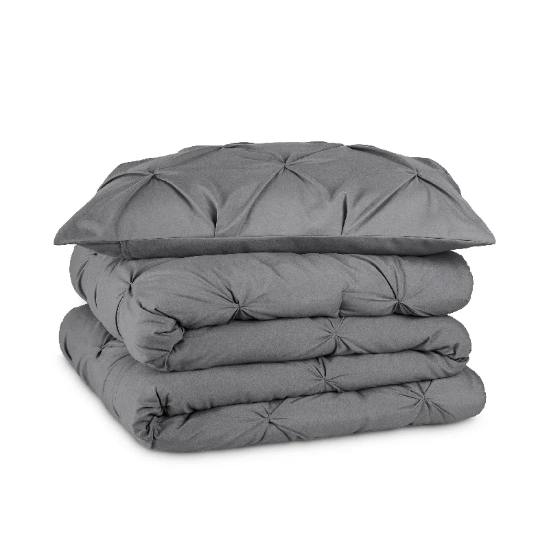 Latex - filled comforters with a bouncy texture and good supportDown Alternative Pintuck Comforter Set Latex - filled comforters with a bouncy texture and good supportDown Alternative Pintuck Comforter Set