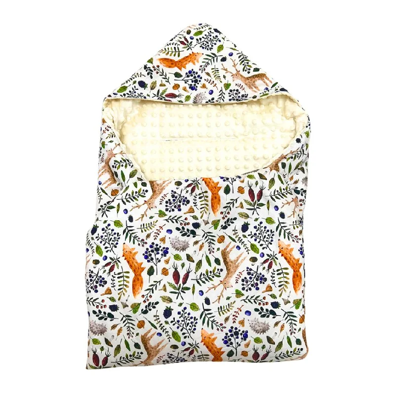 Cotton blankets for breathability and a lightweight feel5 Point Bramble travel blanket