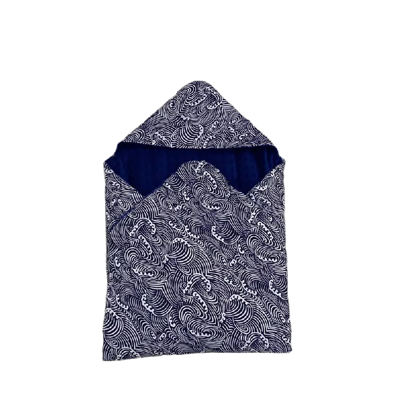 Cashmere blankets for ultimate softness and luxury5 point harness Waves travel blanket