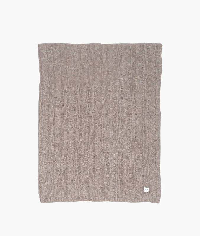 Synthetic fiber blend blankets for a budget - friendly choiceCable Knit Cashmere Blanket