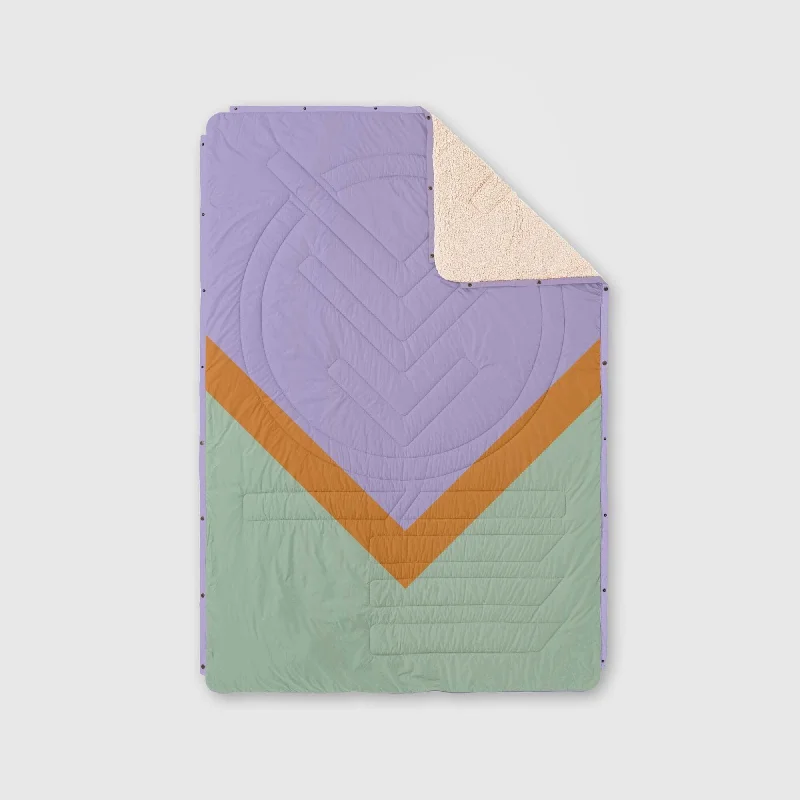 Cashmere blankets for ultimate softness and luxuryVOITED CloudTouch® Indoor/Outdoor Camping Blanket - Spring Break