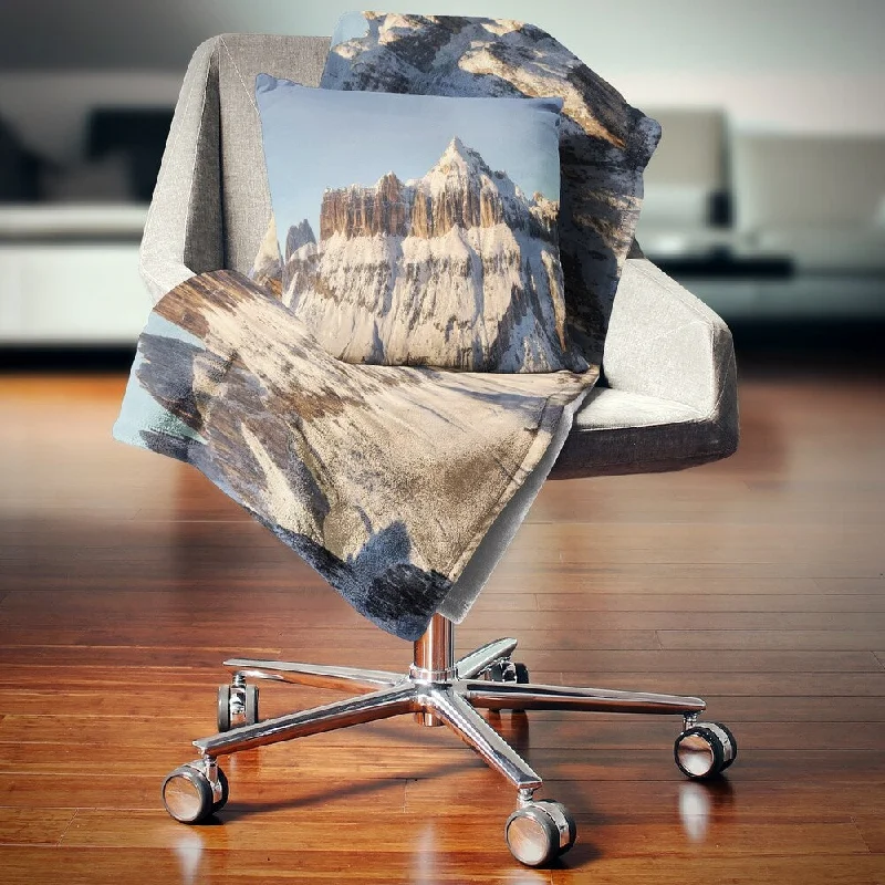 Microfiber blankets that are durable and easy to care forDesignart 'Overcast Sky over Italian Alps' Landscape Fleece Throw Blanket Microfiber blankets that are durable and easy to care forDesignart 'Overcast Sky over Italian Alps' Landscape Fleece Throw Blanket