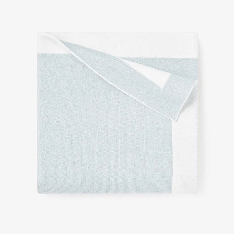 Silk blankets with a smooth and elegant touchPale Blue Cashmere Baby Blanket